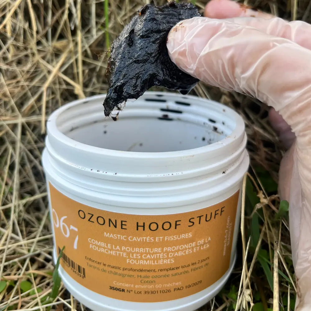 Hoof Stuff : Le mastic sabot indispensable… en version ozonée !